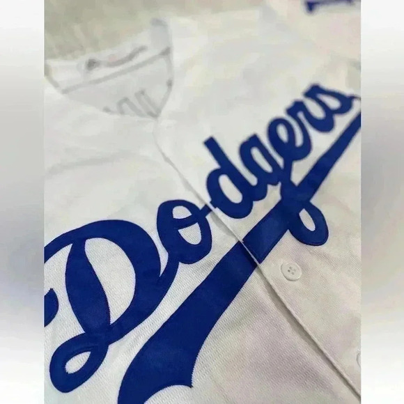 AUTHENTIC MAJESTIC Sz S CODY BELLINGER LOS ANGELES DODGERS FLEX BASEBALL Jersey - Picture 8 of 16